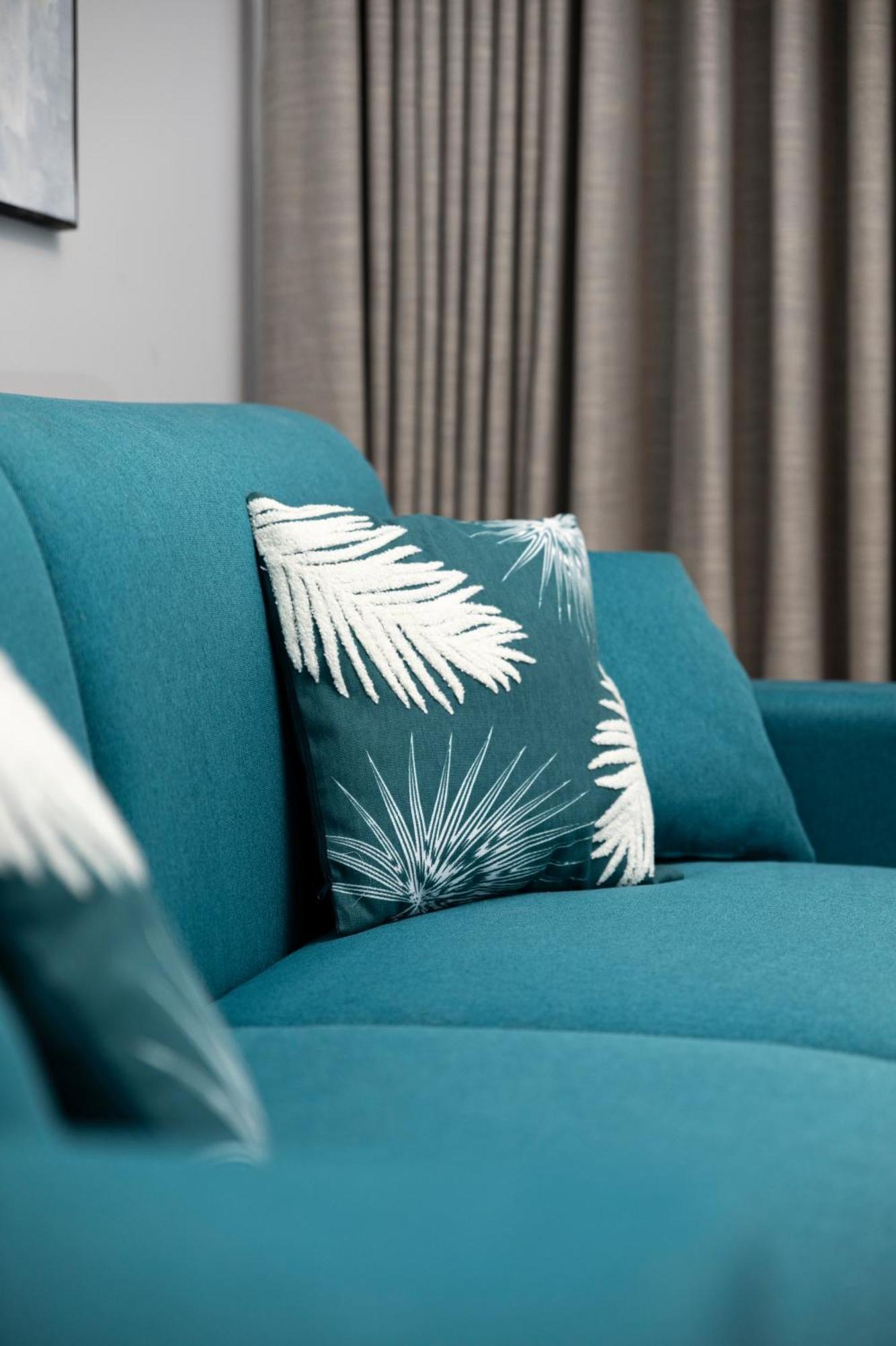 Modern & Stylish Close To Tigne Point - Close To Saint Julians & Valletta Ferry *